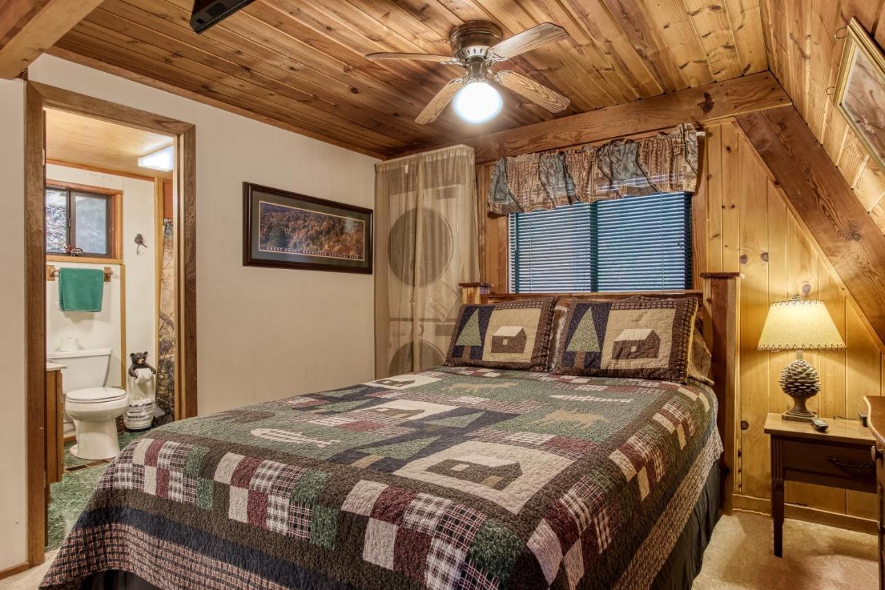 Mountain Springs Chalet Gatlinburg Exterior foto